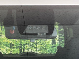 【トヨタセーフティセンス】走行中に前方の車両等を認識し、衝突しそうな時は警報とブレーキで衝突回避と被害軽減をアシスト。より安全にドライブをお楽しみいただけます。