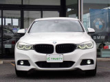BMW在庫保有台数常時100台以上!ご来店の際はBMW本店(厚木市下荻野140-1)にご来店ください!弊社自慢の全天候型ショールーム!BMW在庫保有台数常時100台以上ございます!