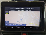 純正ナビを装備。タッチパネル式で使いやすく、お出かけもラクラクです。