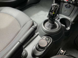 弊社お客様より頂いた下取車やデモカーが在庫の殆どを占めています。車の経歴や整備記録が分かり、ご安心してお車をお選び頂ける正規ディーラーならではのラインナップでございます。