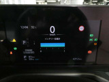 視認性の良いメーターパネル☆カラーディスプレイには運転をサポートするさまざまな情報を表示します☆
