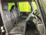 運転席シート廻りは使用感も少なく、良好な状態となっています。丁寧に使われていたことがよくわかりますね。