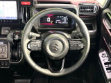 【純正革巻きステアリング】上質な革を使用することで、手にしっかり馴染みとても運転しやすいハンドルです♪