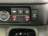 運転席/助手席シートヒーターで寒い日もすぐに温かくなり快適に過ごせます。2段階の温度調整が可能です