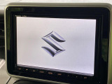 【メーカー純正8型ナビ】インテリアに溶け込むスタイリッシュな「専用設計」メーカーナビを装備♪視認性や操作性など基本性能にも優れ、より上質なカーライフをお楽しみいただけます。