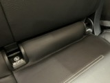メルセデス・ベンツの定める厳しい基準をクリアしたお車のみをご案内させて頂きます。納車前整備はメーカー規定に基づき当店3Fの指定工場で入念に行なわれます。熟練のメカニックがお客様のお車を整備致します。