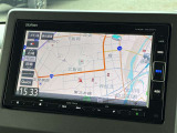 【純正フルセグカーナビゲーション】タッチパネルや音声操作に対応した高精度カーナビを搭載。快適性と操作性を両立し、旅行や長距離ドライブでも安心して目的地まで移動できます。