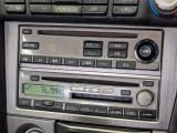 オーディオデッキを装備。お気に入りの音楽を楽しみながら、快適なドライブをお楽しみいただけます。