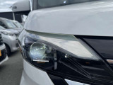 【ライトランプ】暗い夜道やトンネル内など明るい光で照らして運転をサポート。危険な暗所もこれで安心!