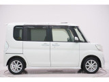 県内13店舗にて常時500台以上ダイハツ車を展示中です。見て、触って、納得のいく一台をぜひ見つけてください。