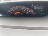 整備スタッフは国家資格を持つプロの整備士です。車検の受入/中間/完成検査と保安基準発行のすべても自社で行います。