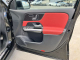 お気軽にお問い合わせください。Tel:075-325-0440 Mobile:070-2313-8676  中古車担当:時女まで