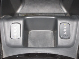 運転席&助手席シートヒーターが付いてます。寒い冬でもスイッチONで座面をあたたかくして、ドライブをさらに快適にしてくれます。