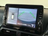 【全周囲カメラ】車両周囲を上から見下ろしたような映像を表示。正確なモニタリングが可能になり、駐車時・幅寄せをアシストします!
