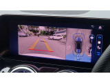 【360度カメラシステム】リバースと連動し、車両後方の映像をディスプレィに表示歪みの少ないカメラにより鮮明な画像で後退の運転操作をサポートします。
