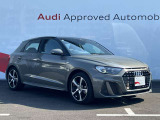 Audiのデザインは、無駄を省いたシンプルなラインで構成されており、現代的で洗練された印象を与えます。