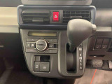群馬ダイハツでは、安心してお乗りいただけるようにすべての車に検査・クリーニングを実施しています。