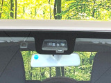 【スズキ セーフティサポート】走行中に前方の車両等を認識し、衝突しそうな時は警報とブレーキで衝突回避と被害軽減をアシスト。より安全にドライブをお楽しみいただけます。