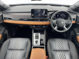 アウトランダー PHEV 2.4 P 4WD 本革シート