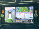 【アラウンドビューモニター】専用のカメラにより、上から見下ろしたような視点で360度クルマの周囲を確認することができます☆死角部分も確認しやすく、狭い場所での切り返しや駐車もスムーズに行えます。