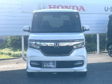 お買い上げいただいたお車は、ご納車前に定期点検を実施いたします。さまざまな基準で、クルマ本体や装備などHondaディーラー専門スタッフが点検・整備まで行うのでご安心下さい。