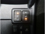 【シートヒーター】寒い日の運転など冷えやすい脚部を快適に温めてくれる。嬉しい機能♪