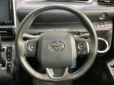 【純正革巻きステアリング】上質な革を使用することで、手にしっかり馴染みとても運転しやすいハンドルです♪