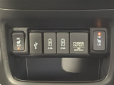 寒い季節に快適にお過ごしいただけるシートヒーターを装備しています。