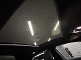 メルセデス・ベンツの定める厳しい基準をクリアしたお車のみをご案内させて頂きます。納車前整備はメーカー規定に基づき100項目以上にも及ぶ点検を熟練のメカニックによって行いご納車させて頂きます。