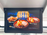 【フリップダウンモニター】家族や友人とお出かけする機会が多い方に大人気のフリップダウンモニター!大画面モニターで車内はエンタメ空間!退屈しがちな長距離ドライブも楽しい時間に変わります!
