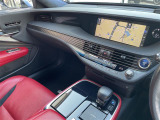 店舗にて現車の確認もいただけますので、お電話で在庫のご確認の上是非ご来店くださいませ。