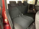余裕のある運転席ですので、快適なドライブをお楽しみいただけます。