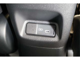 後席でもスマホやタブレットの充電が可能です♪