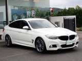 BMW在庫保有台数常時100台以上!ご来店の際はBMW本店(厚木市下荻野140-1)にご来店ください!弊社自慢の全天候型ショールーム!BMW在庫保有台数常時100台以上ございます!