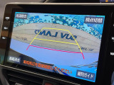 【バックカメラ】駐車時に後方がリアルタイム映像で確認できます。大型商業施設や立体駐車場での駐車時や、夜間のバック時に大活躍!