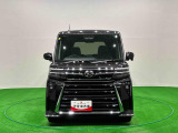 細部にメッキパーツの煌き。大人の感性に響く洗練さを身にまとった後期タントカスタムが入荷致しました。