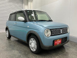 車内は内装デザインやインテリアがお部屋のような落ち着きのある空間