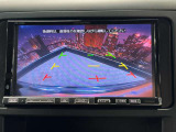 【バックカメラ】運転席から画面上で安全確認ができます。駐車が苦手な方にもオススメな便利機能です。