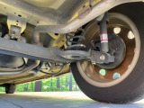 お車を安心してお乗りいただく為には、足回りの定期点検が欠かせません。サービスサポート(有償保証)では無料点検もご提供しており、安心のカーライフをお過ごしいただけるサポート体制が整っています。