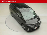両側パワースライドドア付きだから、狭い駐車スペースなどでの乗り降りラクラク♪小さなお子さまのいるご家庭には嬉しい装備です。