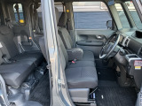 運転席の状態は綺麗です。