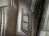 【運転席ポジションメモリー付パワーシート】ワンタッチで記憶させていたシートの前後・リクライニングはもちろん、シートリフターも備えます☆快適なドライブをお楽しみ下さい♪