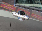 万が一の事故等が起きたときには、自社所有の積載車でお客様の大切なお車を 現地まで積載にお伺いいたします。また、代車を無料でご準備いたします!