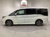 購入後も自社指定整備工場完備でお客様の愛車をしっかりサポート致します!御納車時には安全かつ安心してお乗り頂けるようホンダ専門知識を持つ整備スタッフが点検・整備・装備も説明をしてお渡ししております。