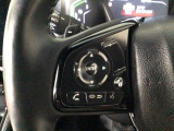 ステアリングリモコンは、運転中でも簡単に音量調整やチャンネル変更もできます!わき見運転防止にもつながるので安心です♪