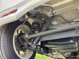 お車を安心してお乗りいただく為には、足回りの定期点検が欠かせません。サービスサポート(有償保証)では無料点検もご提供しており、安心のカーライフをお過ごしいただけるサポート体制が整っています。