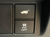 【パワーバックドア】スマートキーや運転席のボタンを押すだけでリアゲートが自動で開閉します!荷物を持っている時や、高い位置にあるバックドアを閉める際に便利な機能です♪