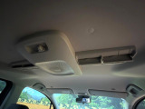 【天井サーキュレーター】エアコンの風を後部座席まで届けてくれ、広い車内空間でも素早く快適な温度になります♪真夏や真冬に便利な機能です。