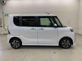 軽自動車、小型車を中心に常時300台展示車を御用意させて頂いております