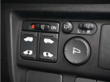 ◆両側電動スライドドア◆狭い駐車場でも乗り降りが楽々♪お子様が隣の車にドアを当ててしまう心配もございません!小さなお子様連れの方もこれで安心。